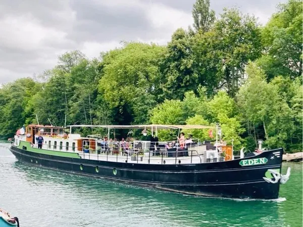 Péniche Hollandaise luxe motor