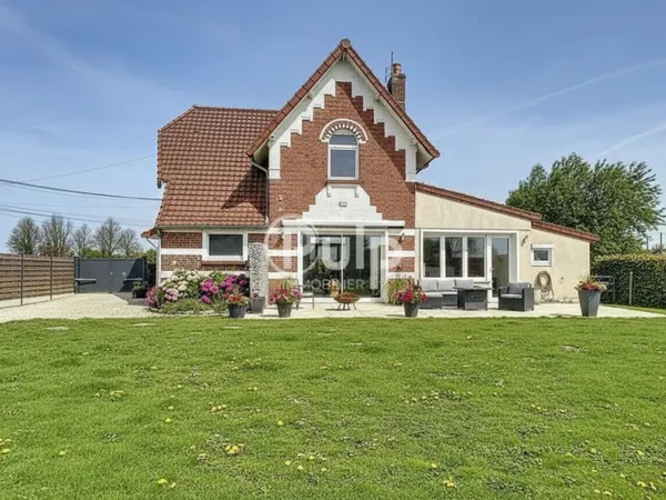 Maison individuelle au coeur de la nature - Parcelle de plus de 4 000 m² - Vue dégagée sur les champ