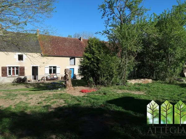 MAISON DE CAMPAGNE A RENOVER AVEC JARDIN ATTENANT