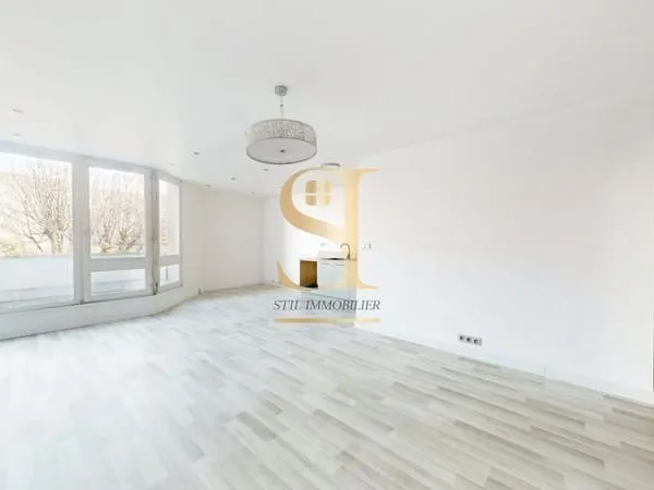 Appartement DUPLEX 5 pièces à Evry (91000)