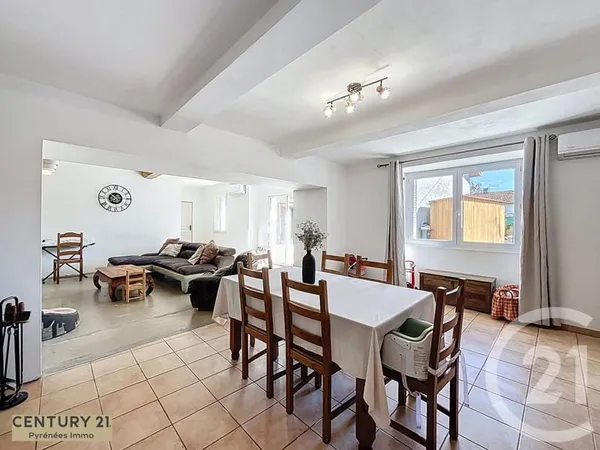 Maison 6 pièces 201 m²