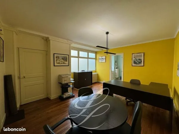 BUREAUX 73 m² LE MANS