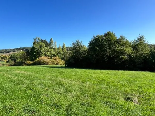 Terrain à bâtir de 7300m2