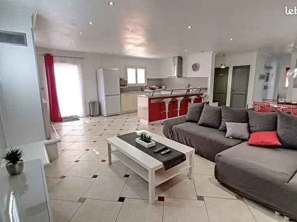 Haut de villa 3 chambres dispo de octobre à juin