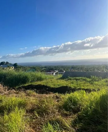 Terrain 411 m²