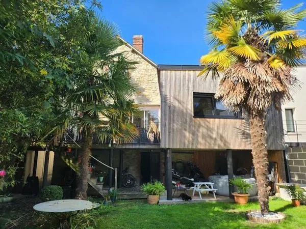 Villa 8 pièces 159 m²