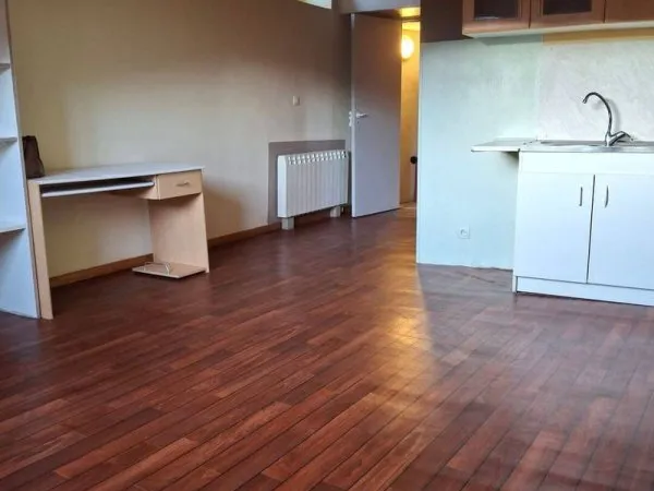Studio 1 pièce 24 m²