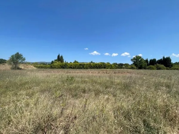 Terrain de 10 262m² pour projet hôtelier