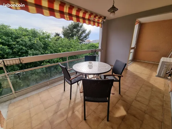 Appartement T3 - 74 m² - Marseille 13009