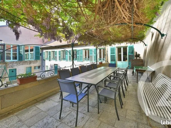 Propriété 9 pièces 450 m²