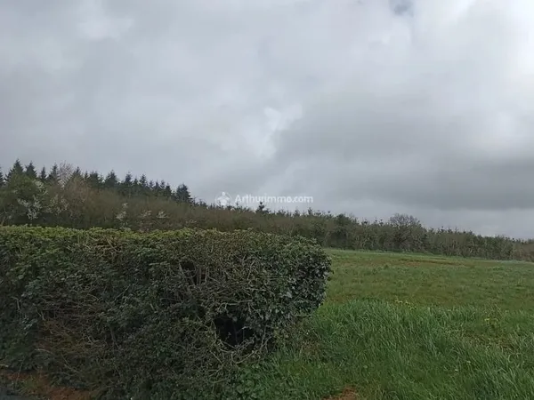 CRENNES SUR FRAUBEE - Terrain Constructible