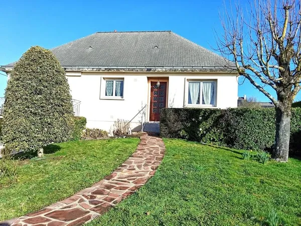 MAISON A VENDRE MESANGER - 92 m2 et 5 pièces