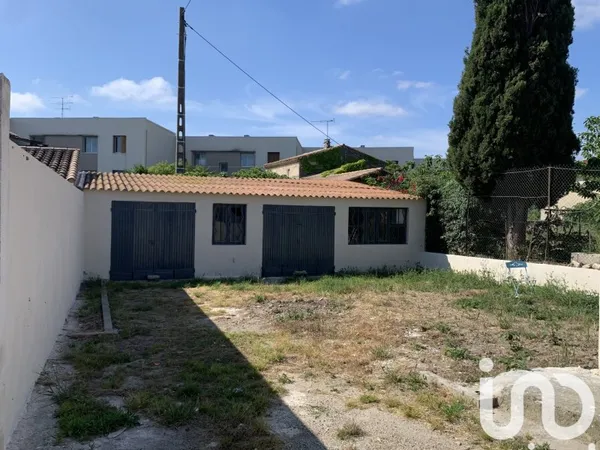 Terrain 152 m²
