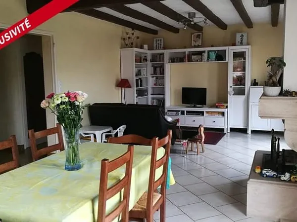 Maison familiale de 160 m2 dans un quartier résidentiel, à habiter de suite !