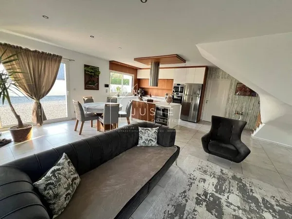Maison 6 pièces 145 m²