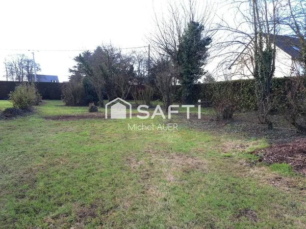 Terrain constructible en zone résidentielle