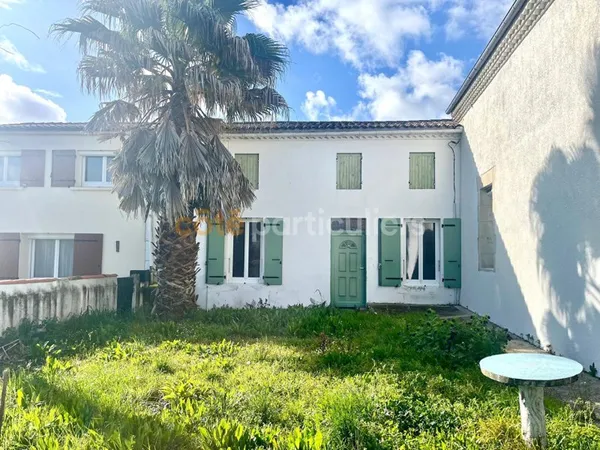17600 Médis ? Ensemble immobilier à rénover avec beau potentiel, à proximité de Royan