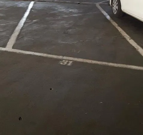Parking 12 m²