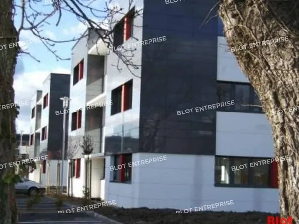 Bureaux 450 m²