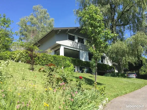 Propriété contemporaine avec piscine - 500 m du lac
