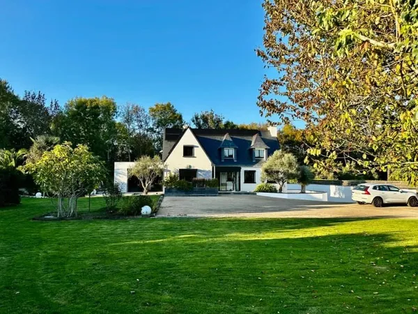 Maison 8 pièces 183 m²