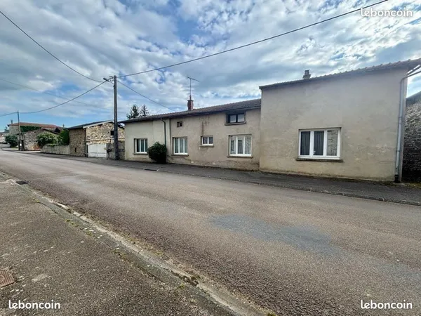 Corps de Ferme avec 1 ha de terrain