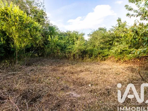 Terrain 1107 m²