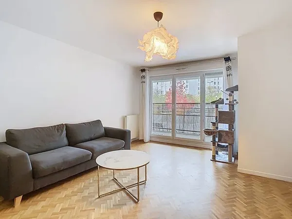 A VENDRE - Appartement 3 pièces vendu loué - 70 m² - Place de Parking et Cave - Spécial investisseur