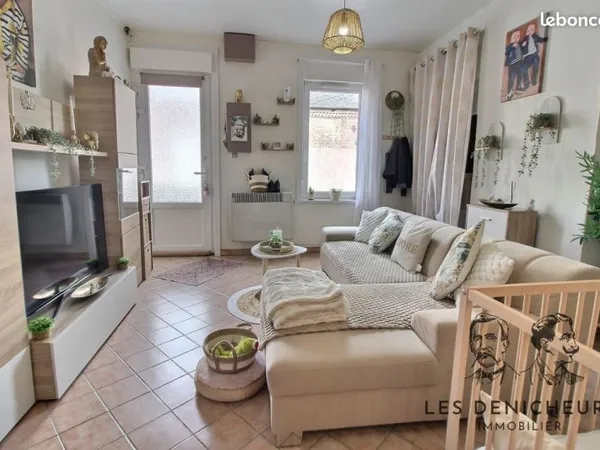 Maison 8 pièces 84 m²