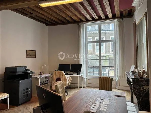 Bureau 62 m²