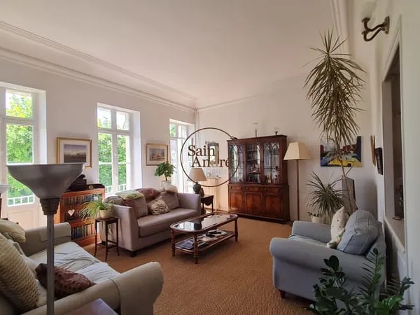 Maison 8 pièces 224 m²