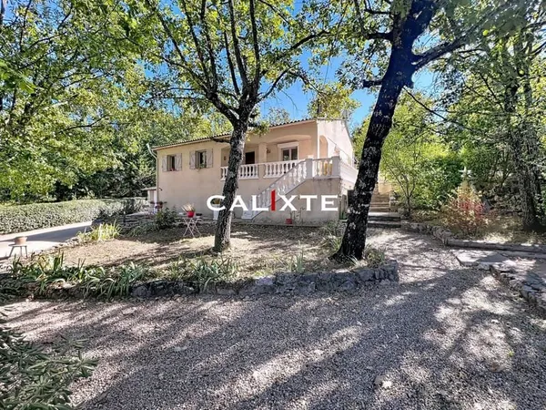 FAYENCE VENTE VILLA PLAIN PIED PISCINE