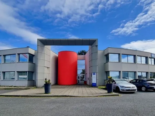 Espace de bureau tout compris pour vous-même et votre équipe à BORDEAUX, MERIGNAC AIRPORT