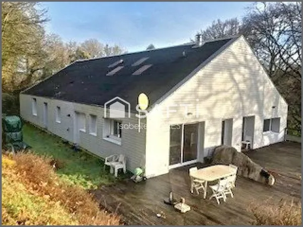 GRANDE MAISON FAMILIALE AU CALME, Cadre Boisé