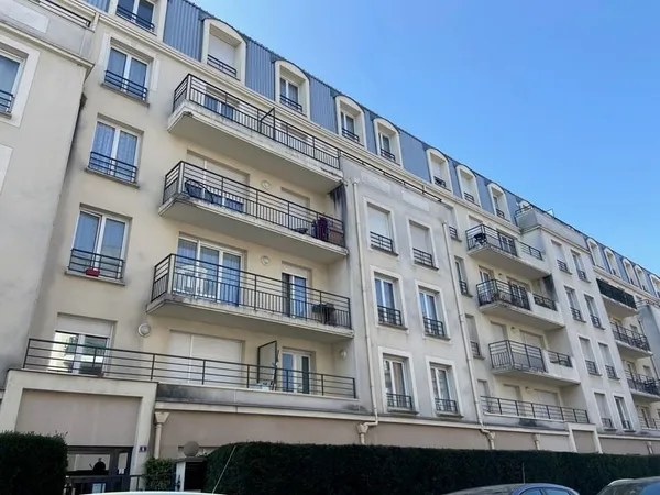 DRANCY Centre F3 de65 m²+balcon et 2 places de parking