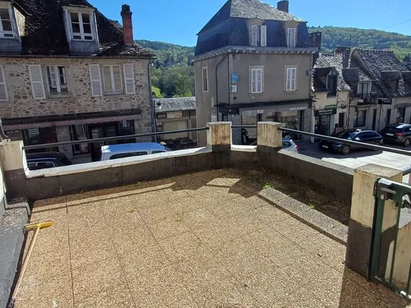 Bel appartement duplex centre Argentat