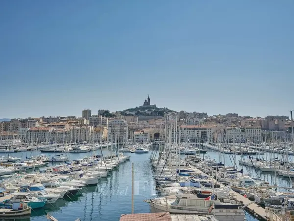Marseille 2ème - Appartement rénové avec vue panoramique.