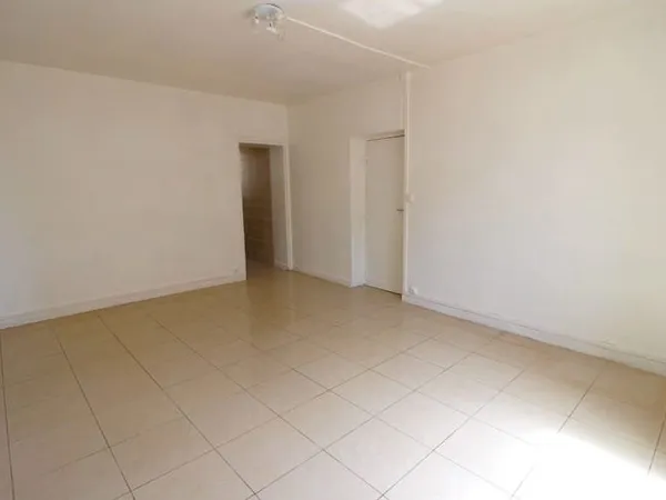 Studio 1 pièce 30 m²
