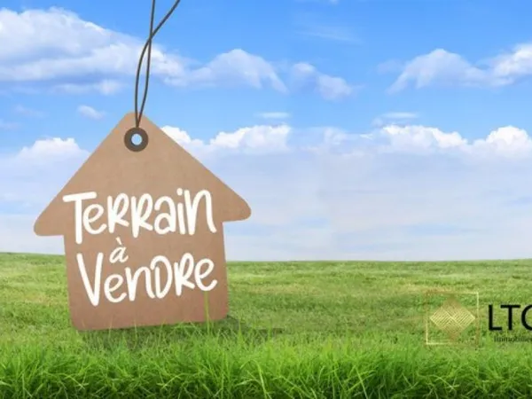 Terrain 880 m²