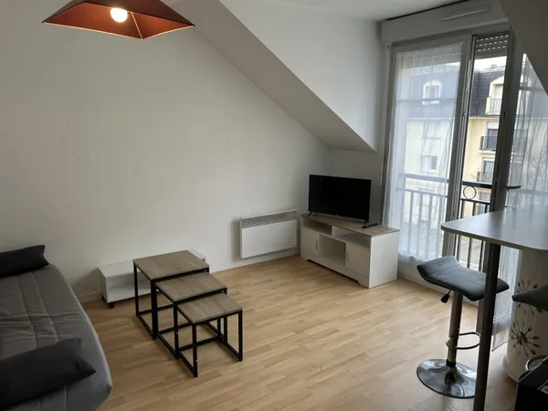 Limay hyper centre - Beau Studio dans immeuble moderne