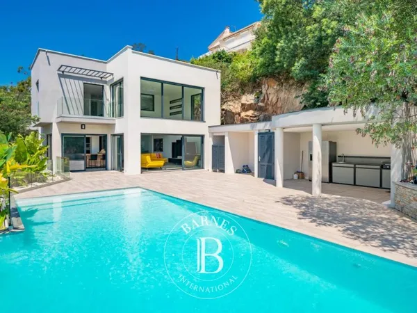 MANDELIEU LA NAPOULE - VILLA CONTEMPORAINE - VUE MER PANORAMIQUE