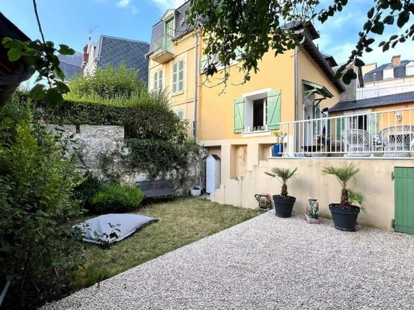 MAISON 4 PIÈCES AVEC TERRASSE, JARDIN ET DEPENDANCE