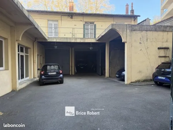 Local bureaux 507 m²