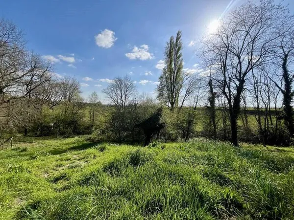 Terrain constructible 7642 m²