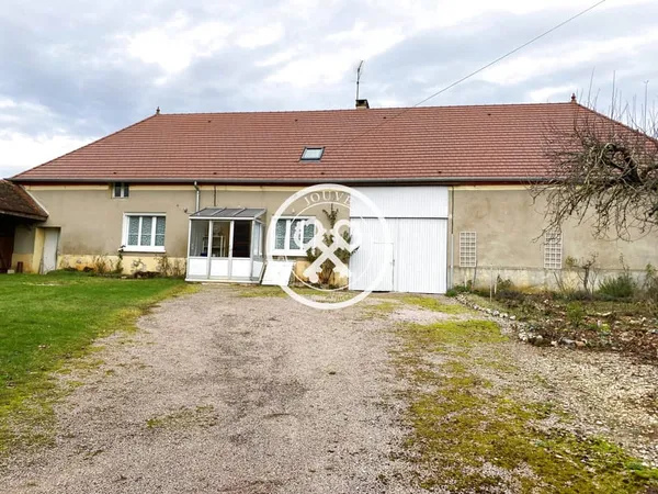 MAISON - MONTGUEUX -