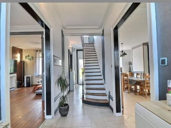 Maison 6 pièces 168 m²