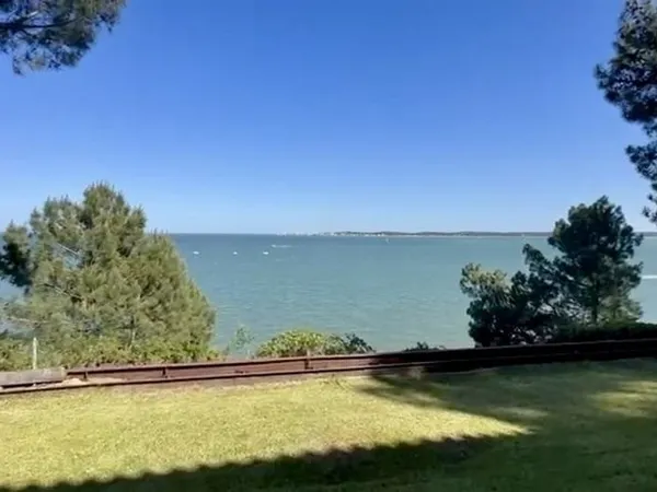 Cap-Ferret, 1er ligne, magnifique propriété avec accès direct à la plage (ponton et perré privés)
