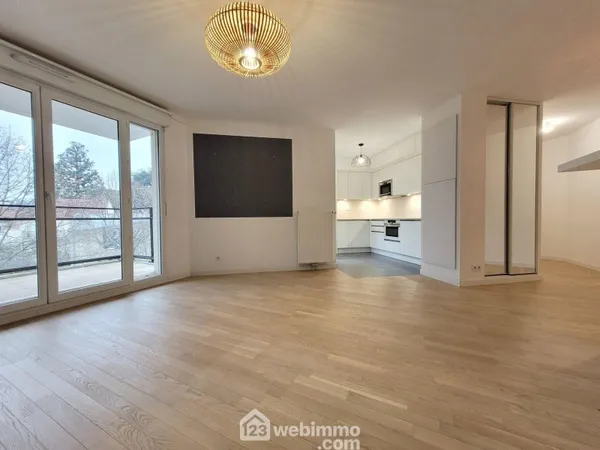 Appartement - 82.59m² - Châtenay-Malabry