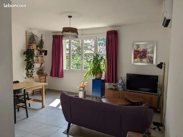 T3 meublé 64 m² traversant - 2 chambres - Longchamp / Chartreux