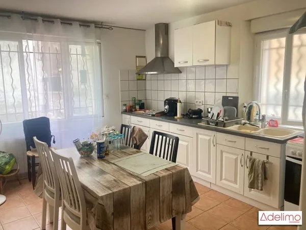 LOCATION APPARTEMENT/P2- VILLAGE SUD DE NÎMES (30)